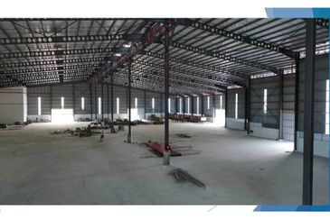 West Port, Pulau Indah