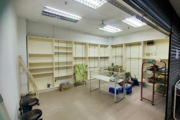 Kompleks Puchong Perdana, Puchong, Retail, shop, for sale