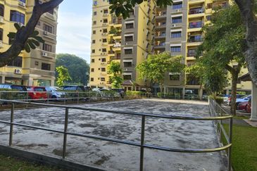 Sri Manja Court