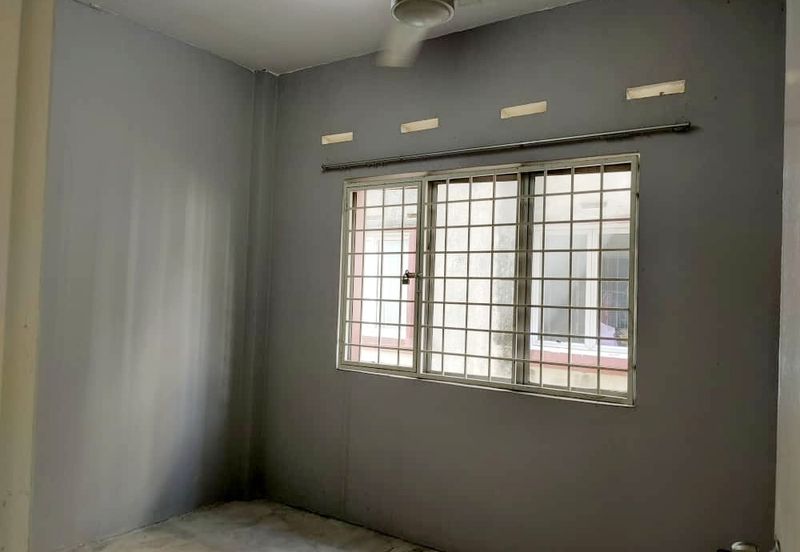 Kekwa Apartment @ Putra Perdana