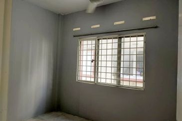 Kekwa Apartment @ Putra Perdana