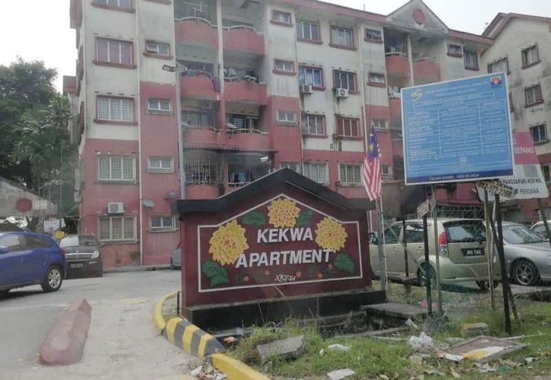 Kekwa Apartment @ Putra Perdana