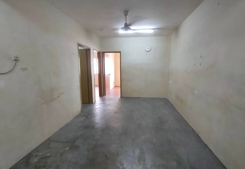 Flat Taman Segar Perdana