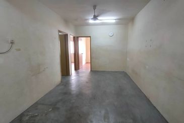 Flat Taman Segar Perdana