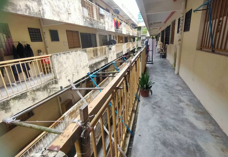 Flat Taman Segar Perdana