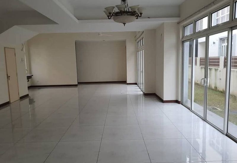 Casa Idaman, Setia Alam