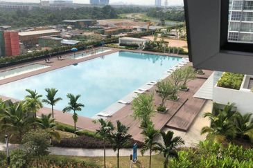 LakeFront Residence Cyberjaya