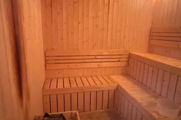 Oxford Tower @ Garden Plaza