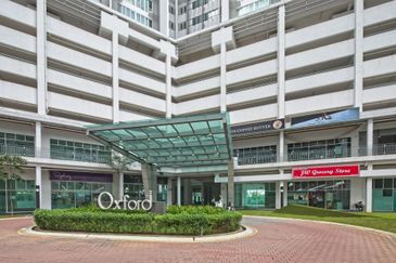 Oxford Tower @ Garden Plaza