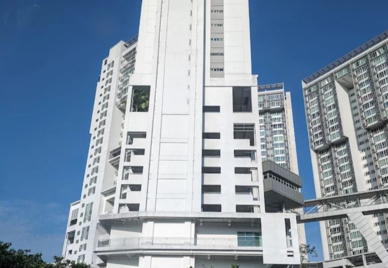 Oxford Tower @ Garden Plaza