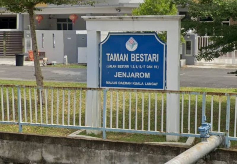 Kampung Jenjarom