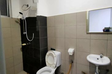 LBS Skylake Residence