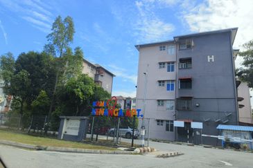 Kenanga Apartment, Taman Putra Perdana, Puchong, Selangor, For Rent 