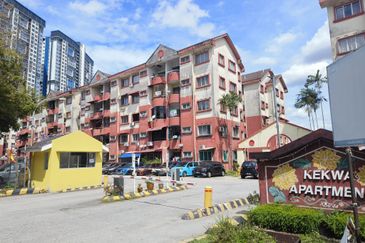 Kekwa Apartment @ Putra Perdana