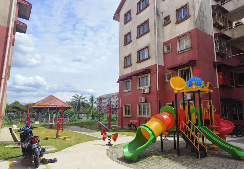 Kekwa Apartment @ Putra Perdana