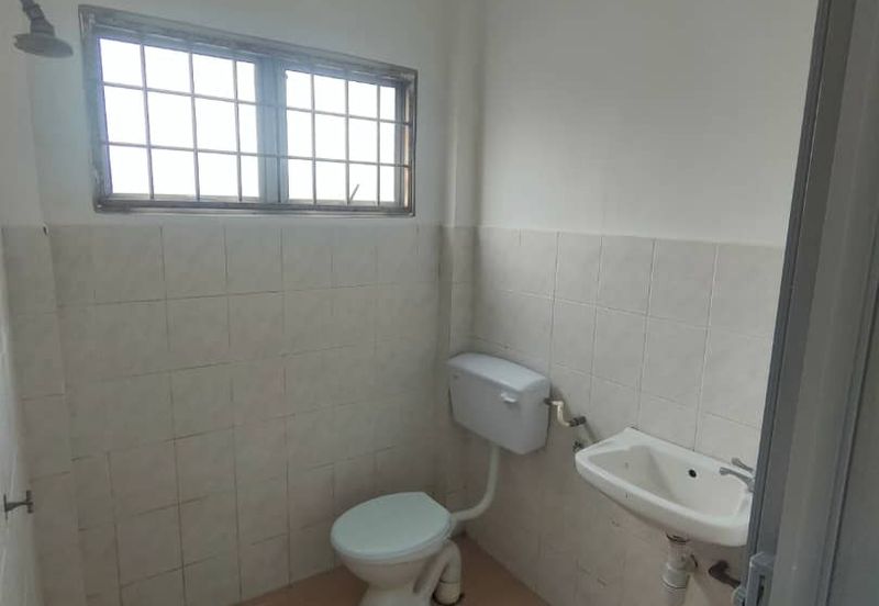 Kekwa Apartment @ Putra Perdana