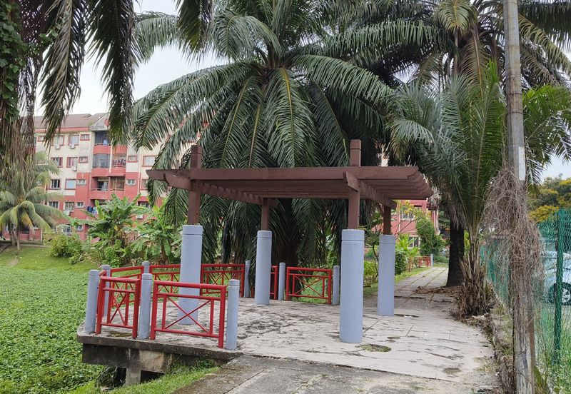 Kekwa Apartment @ Putra Perdana