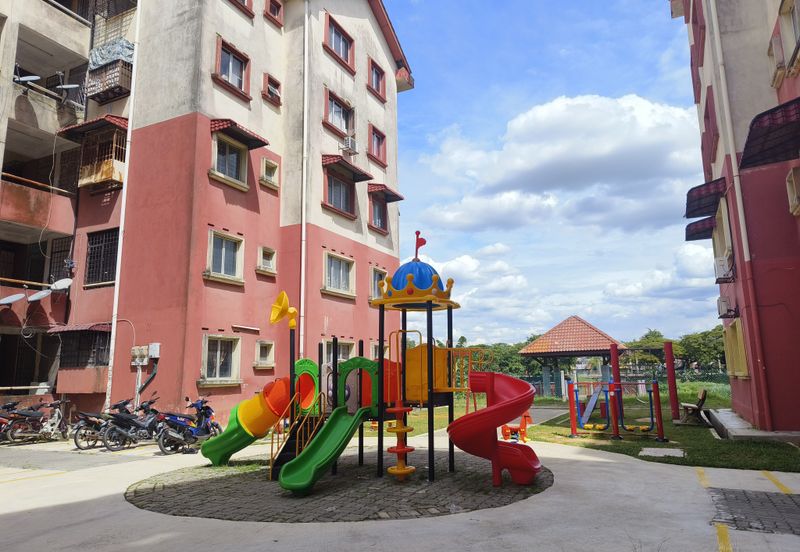 Kekwa Apartment @ Putra Perdana