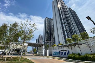 Lakefront Residence @ Cyberjaya