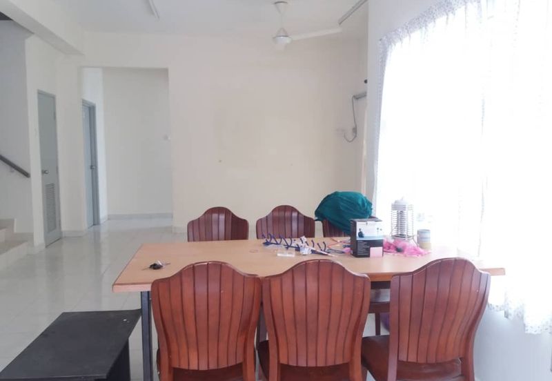 Taman Tasik Semenyih (Lake Residence)