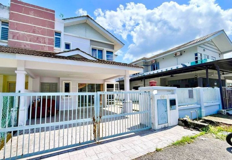 Taman Tasik Semenyih (Lake Residence)