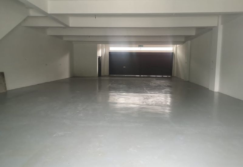 Zentro 1, Bandar 16 Sierra