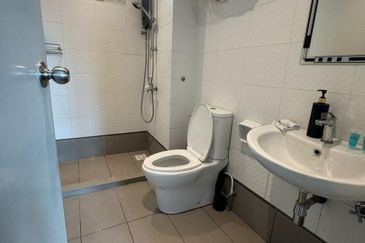 Seasons Luxury Apartments @ Amara Larkin