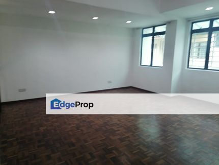2.5 Storey @ Taman Baiduri, Perling, Johor, Johor Bahru