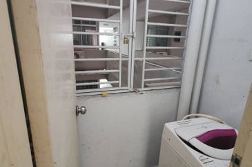 Dedaun Hijau (Greenfield Regency)