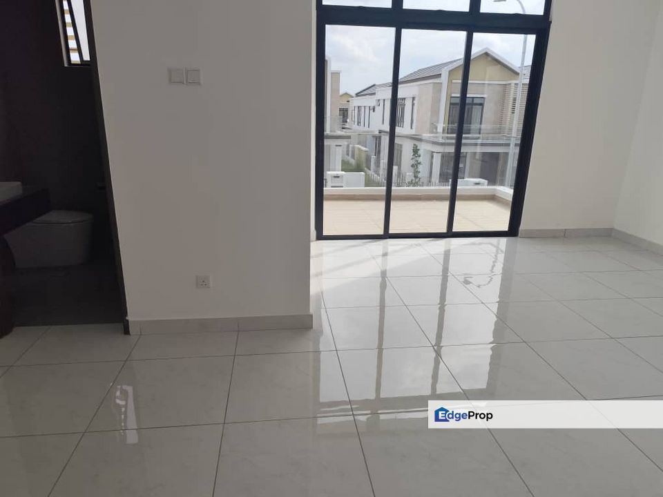 Double Storey Cluster @ Bandar Cemerlang, Johor, Ulu Tiram