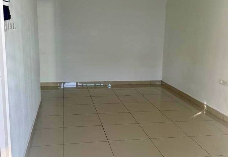 TAMAN PINGGIRAN KUALA INA