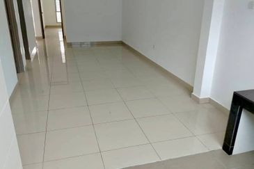 TAMAN PINGGIRAN KUALA INA