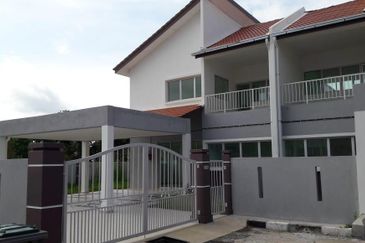 Double Storey Semi-D @ Taman Nuri, Durian Tunggal
