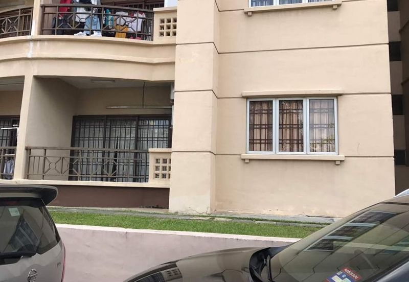 Prima Regency (Savoy Court)