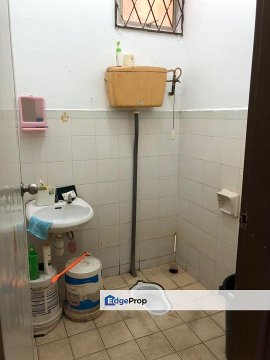 Single Storey @ Taman Senai Utama, Johor, Senai