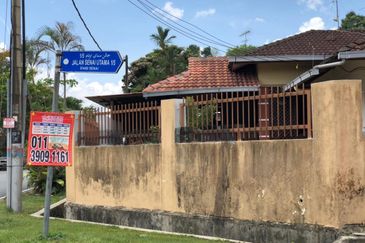 Single Storey @ Taman Senai Utama