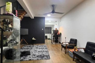 Jalan Berlian, Taman Cahaya Masai