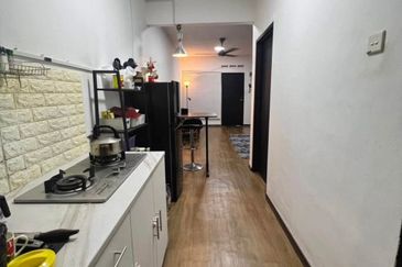 Jalan Berlian, Taman Cahaya Masai