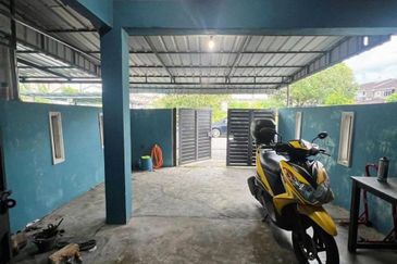 Jalan Berlian, Taman Cahaya Masai