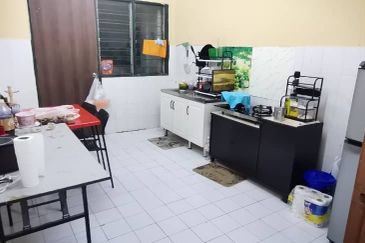 Lily & Jasmine Apartment