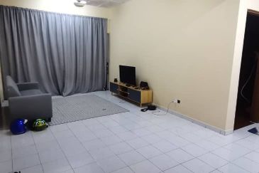 Lily & Jasmine Apartment