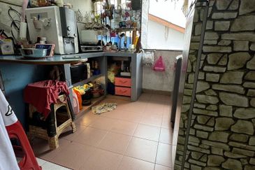 Flat Bandar Selesa Jaya @ Jalan Silat Lincah