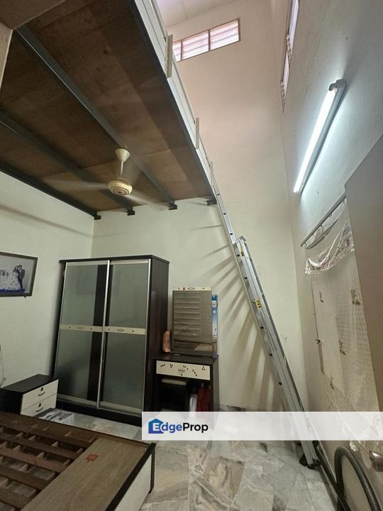 Single Storey @ Jalan 30, Taman Delima Kluang , Johor, Kluang