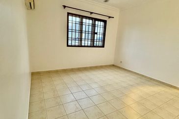 Prima Regency (Savoy Court)