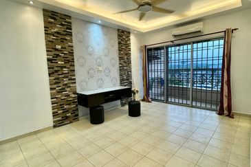 Prima Regency (Savoy Court)