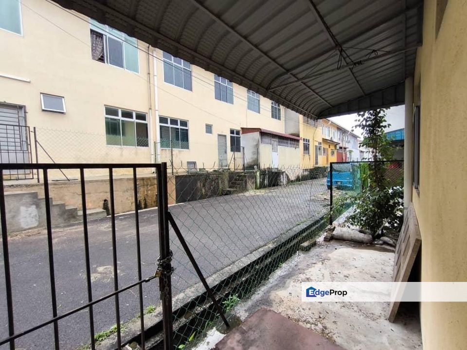 Double Storey @ Jalan Saujana Bistari 5, Taman Saujana Kluang, Johor, Kluang
