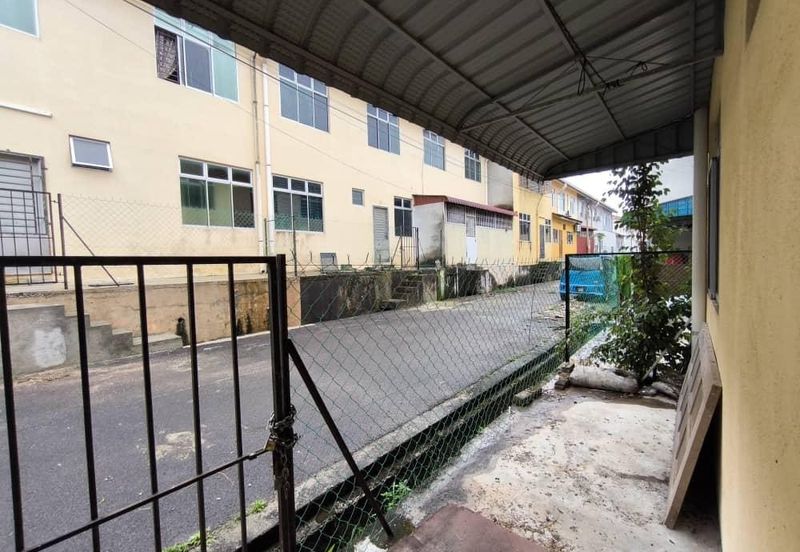 Double Storey @ Jalan Saujana Bistari 5, Taman Saujana Kluang