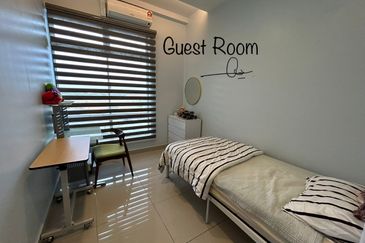 Seri Austin Luxury Apartment