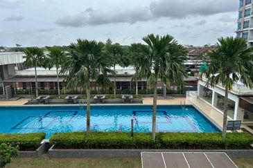 Seri Austin Luxury Apartment