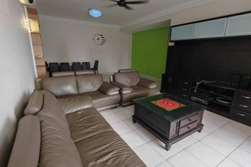 Pangsapuri Orchid View Luxury Apartment